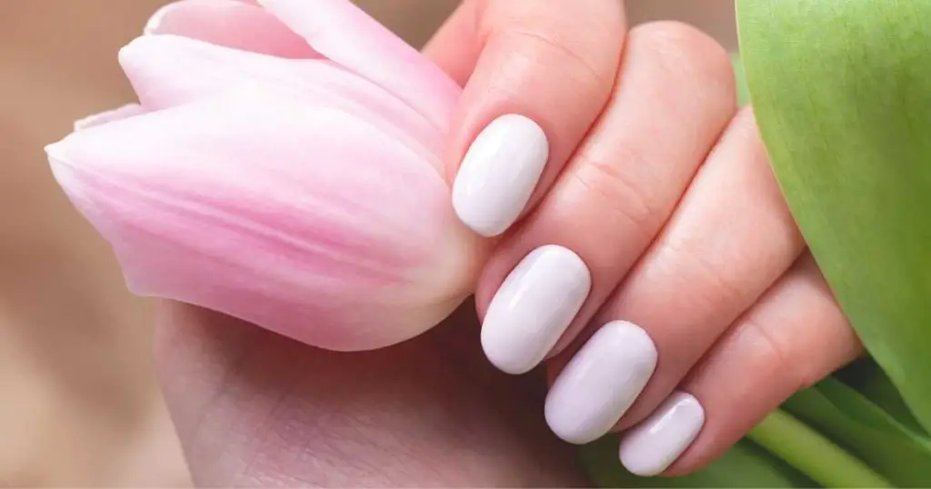 white nail gel polish