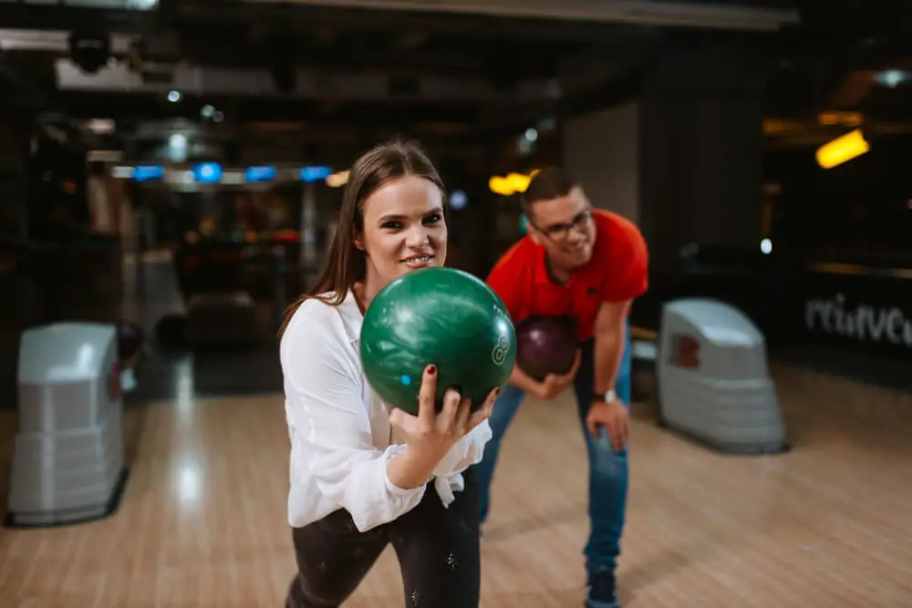 Can you bowl with acrylic nails as a pro bowler